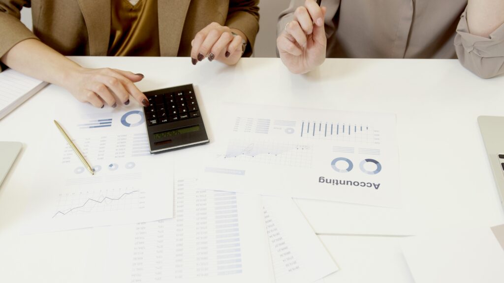 Financial advisor for tax